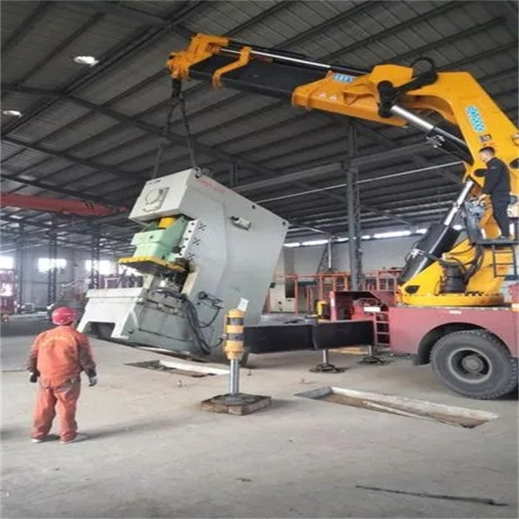 镇宁80吨折臂吊车出租附近电话